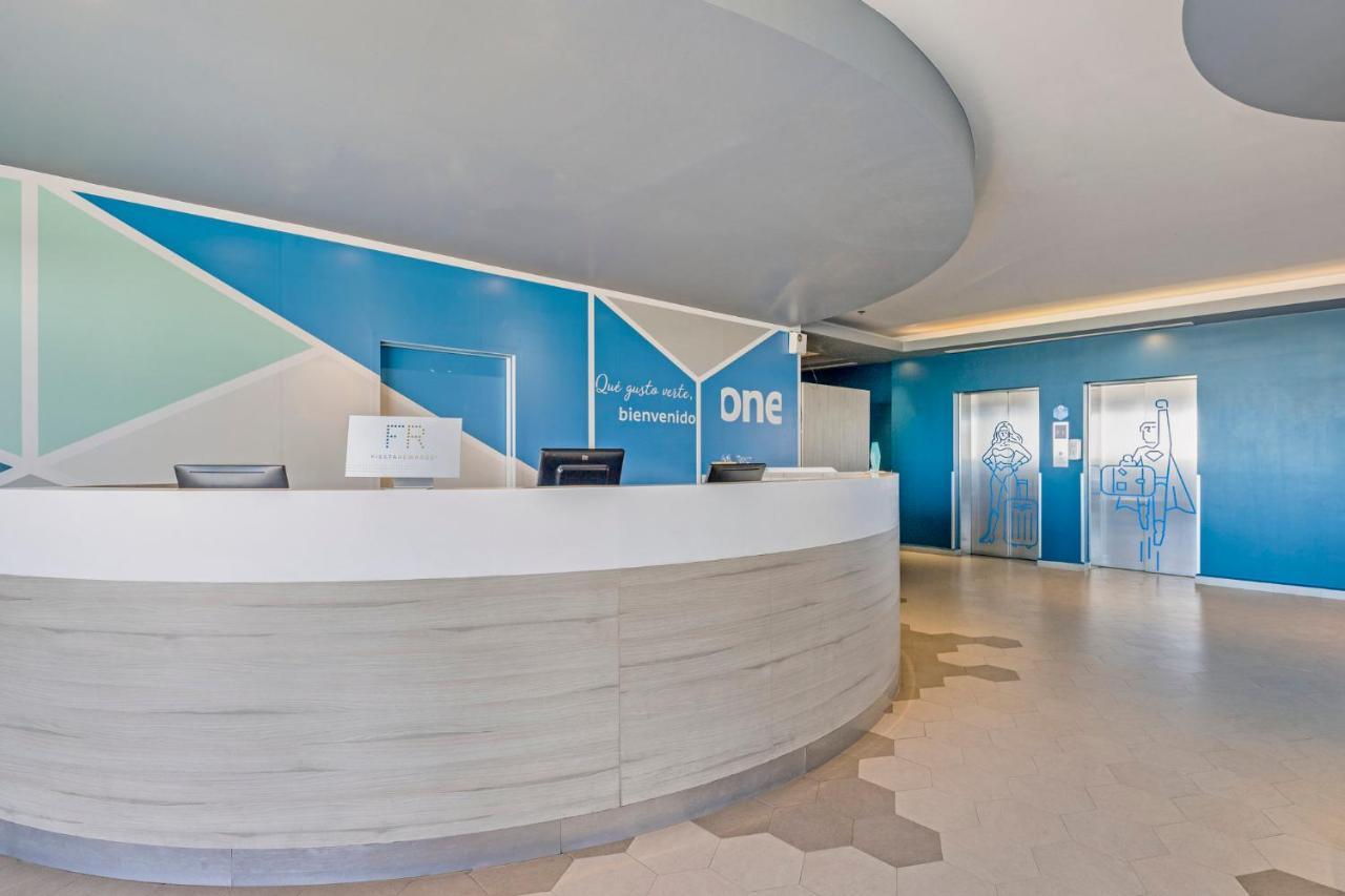 One Puebla Angelopolis Periferico Hotel Kültér fotó