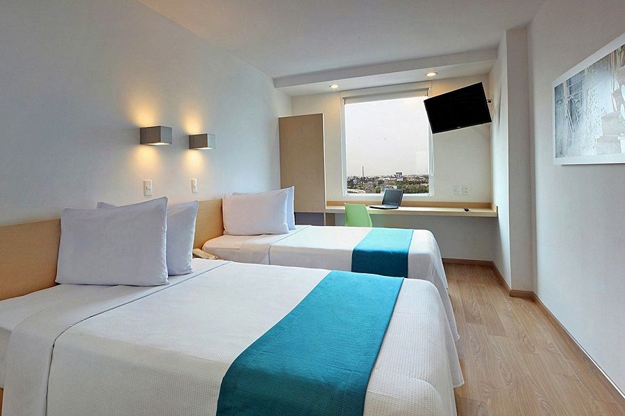 One Puebla Angelopolis Periferico Hotel Kültér fotó